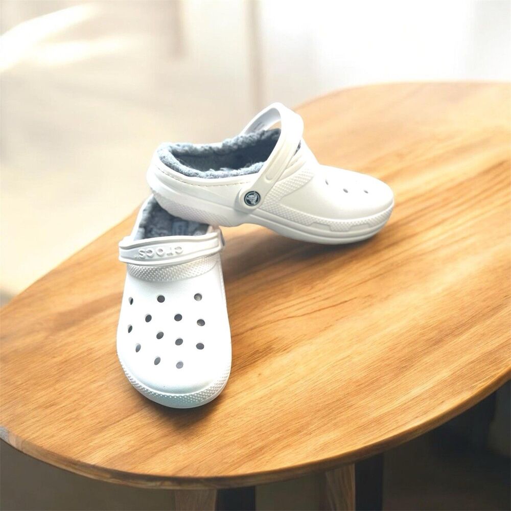 Crocs White Unisex Nursing / Work / Comfort -Fleece Lined -Preowned Excellent 8